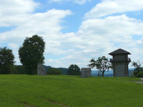 Rekonstruktion eines römischen Wachtturms beim Kloster Lorch (Foto: Jürgen Dieterich)